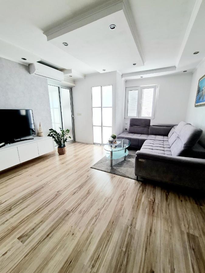 מאקרסקה Apartment Mirjana מראה חיצוני תמונה