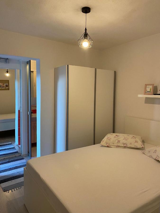 מאקרסקה Apartment Mirjana מראה חיצוני תמונה